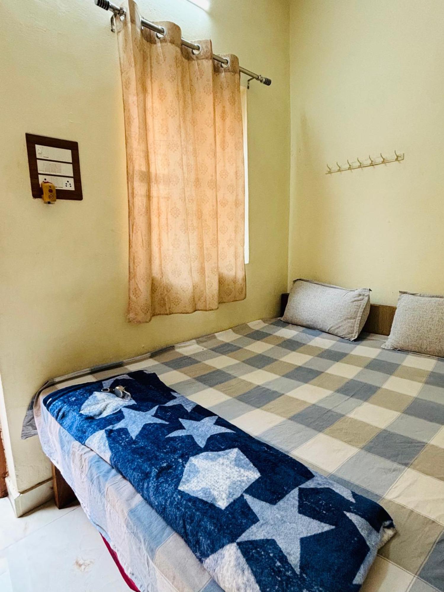 Mahesh Guest House Hampi Exterior foto