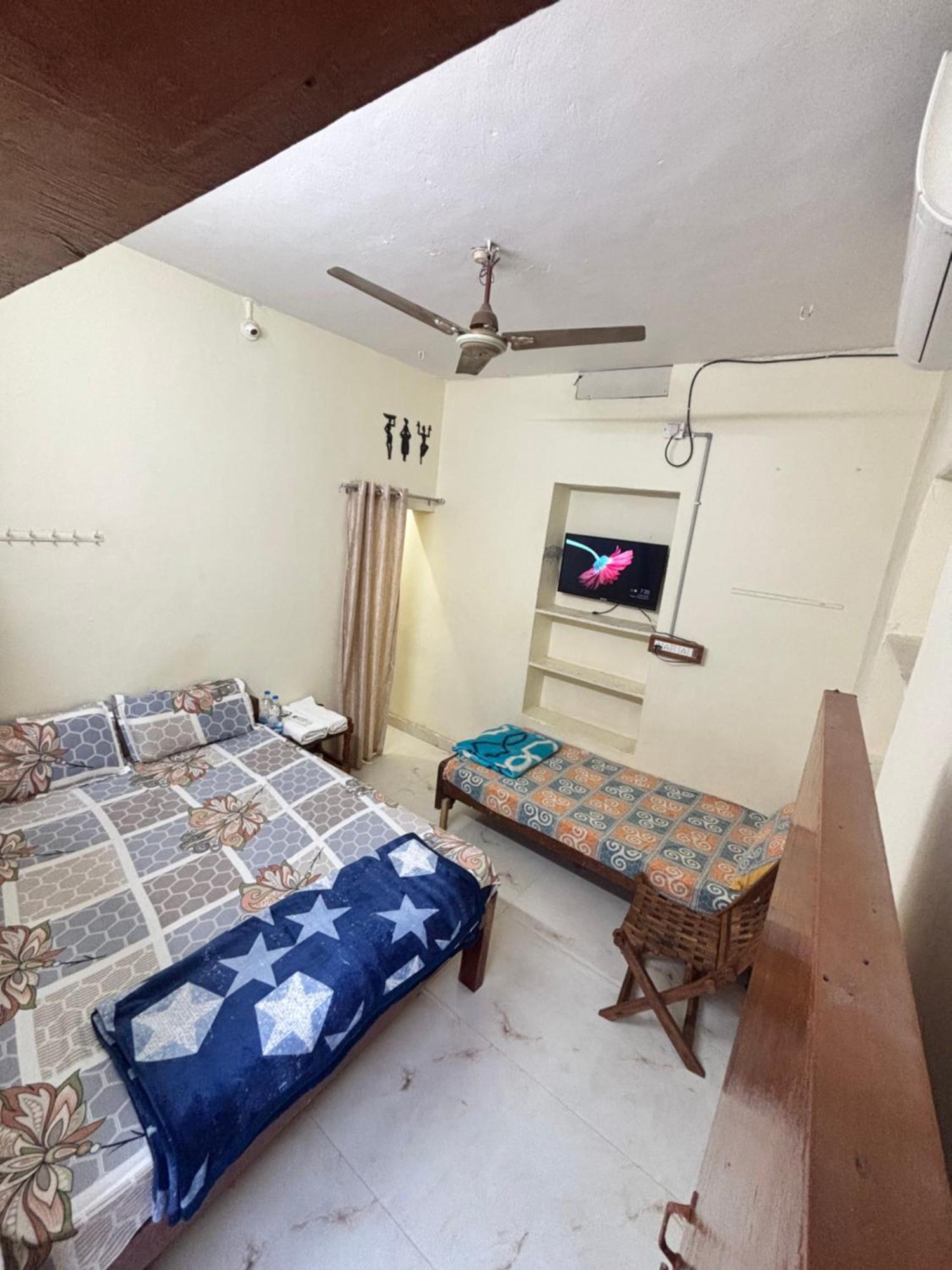 Mahesh Guest House Hampi Exterior foto